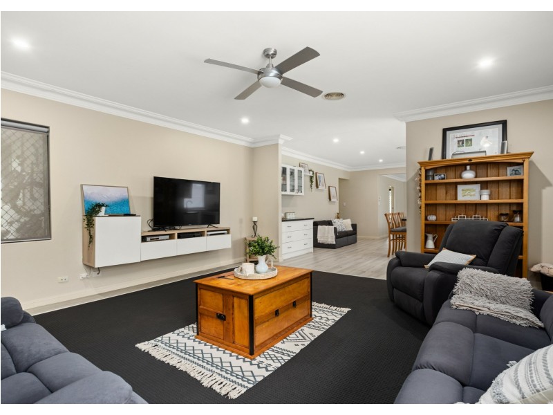 46 Berber Road, Old Bar NSW 2430