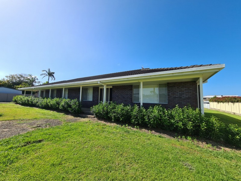 95 Old Bar Road, Old Bar NSW 2430