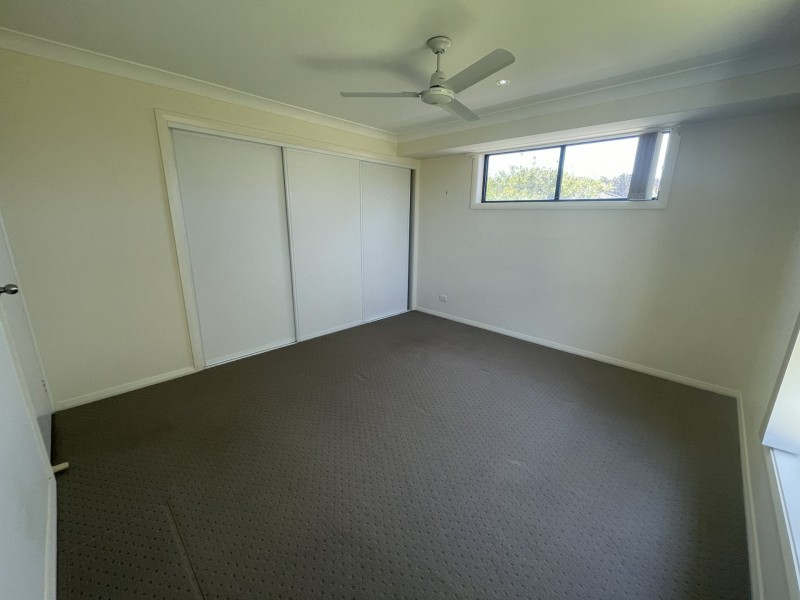 Unit 2/3 Albatross Way, Old Bar NSW 2430
