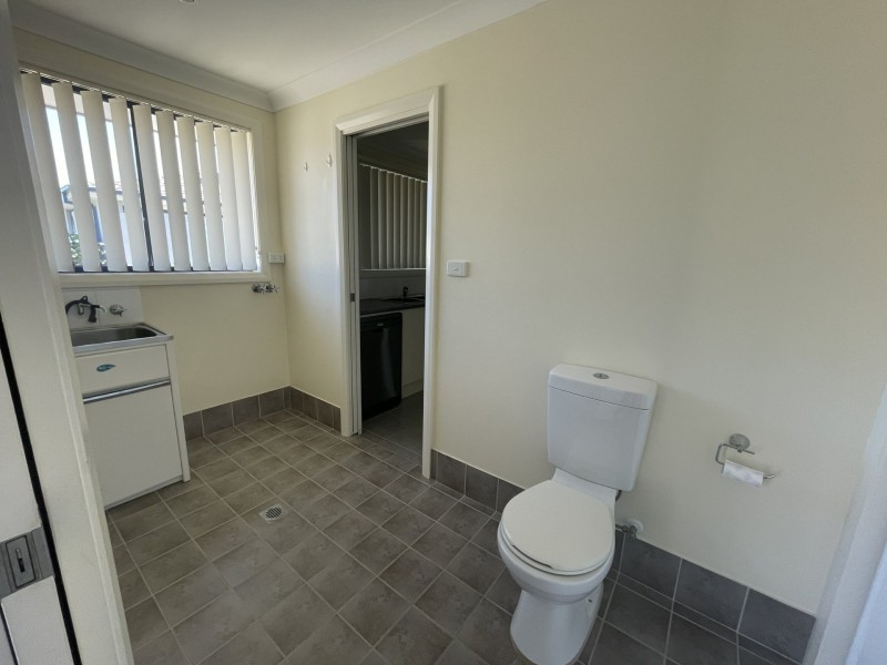 Unit 2/3 Albatross Way, Old Bar NSW 2430