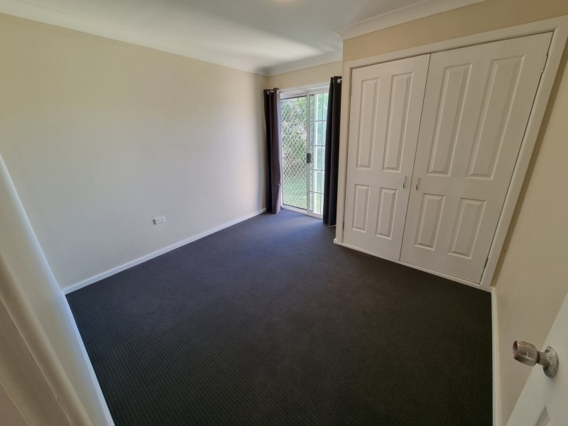 81 Old Bar Road, Old Bar NSW 2430