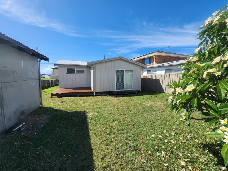 3 Lewis Street, Old Bar NSW 2430