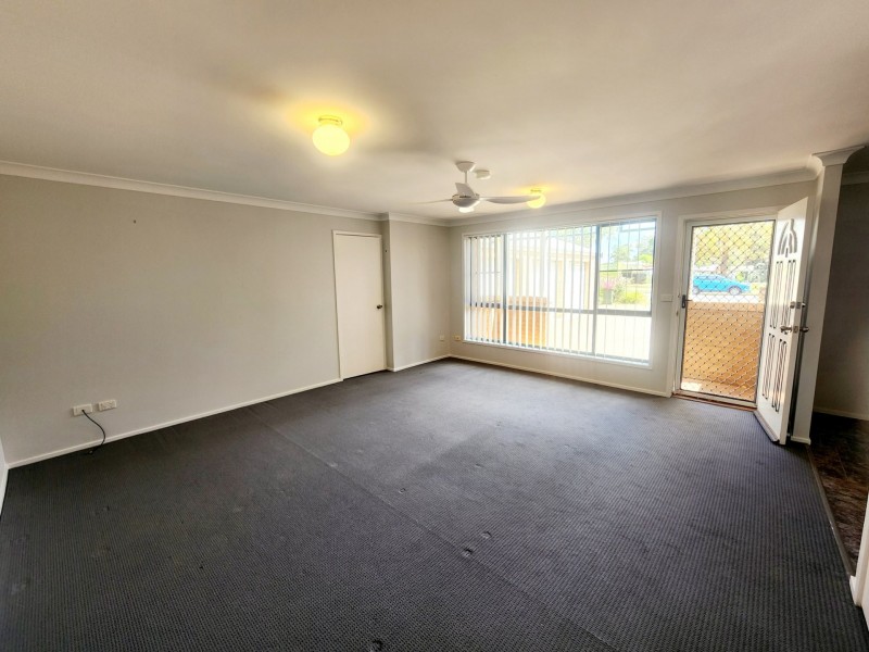 Unit 1/26 Old Bar Road, Old Bar NSW 2430