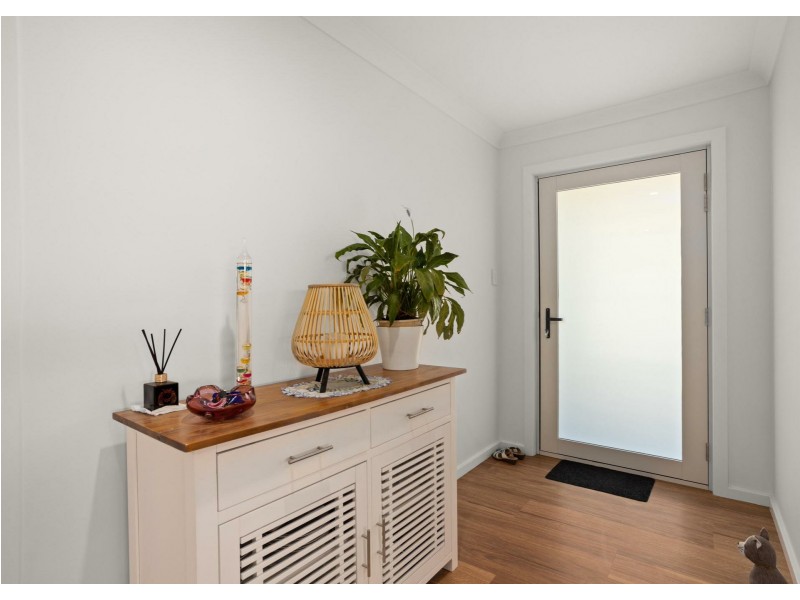 24 Banyula Drive, Old Bar NSW 2430