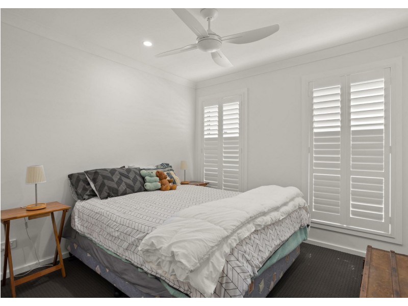 24 Banyula Drive, Old Bar NSW 2430