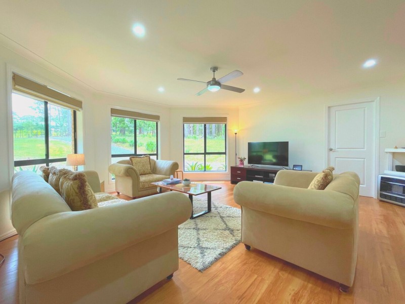 11 Rainforest Drive, Mitchells Island NSW 2430