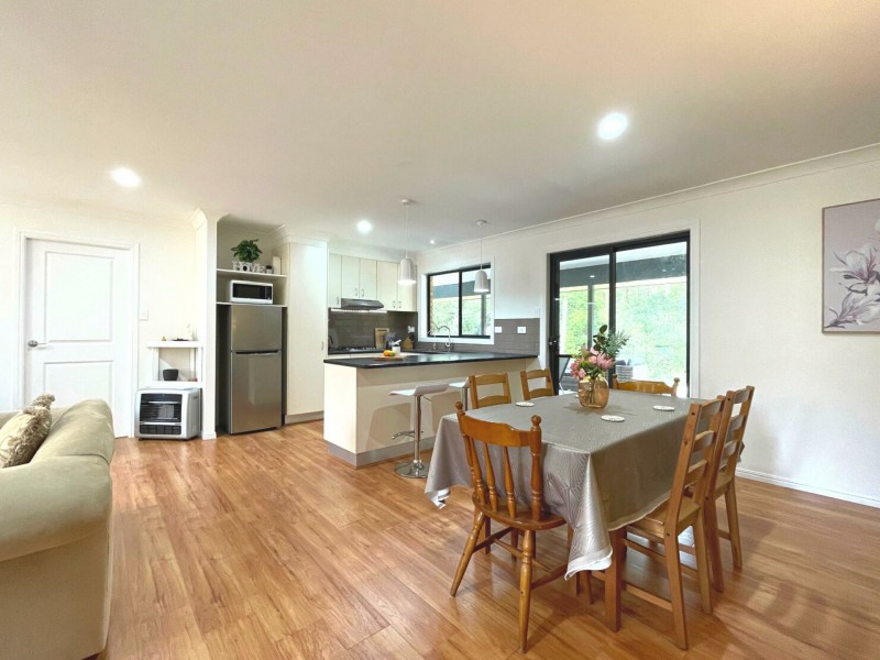 11 Rainforest Drive, Mitchells Island NSW 2430