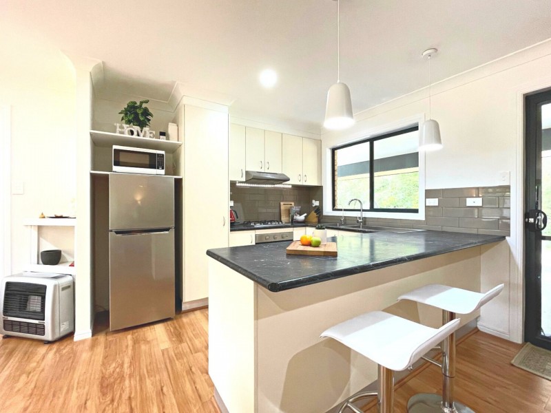 11 Rainforest Drive, Mitchells Island NSW 2430