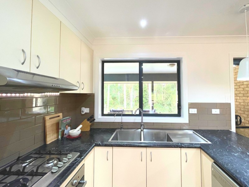 11 Rainforest Drive, Mitchells Island NSW 2430