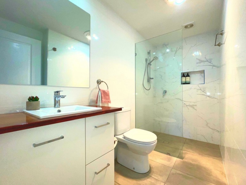 11 Rainforest Drive, Mitchells Island NSW 2430