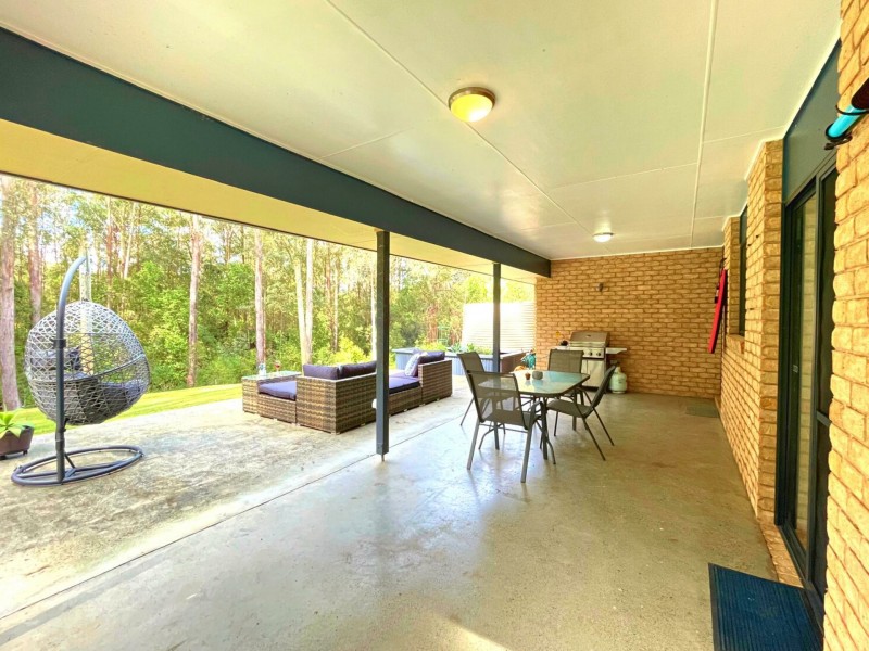 11 Rainforest Drive, Mitchells Island NSW 2430