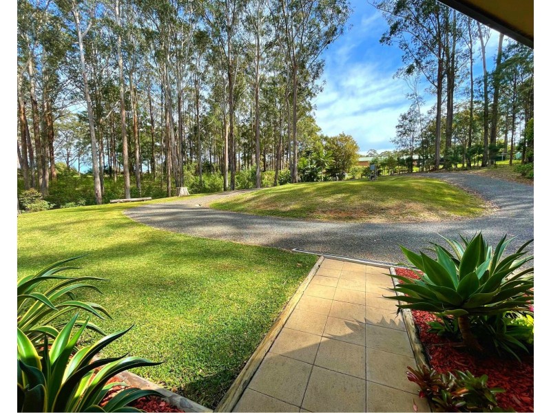 11 Rainforest Drive, Mitchells Island NSW 2430