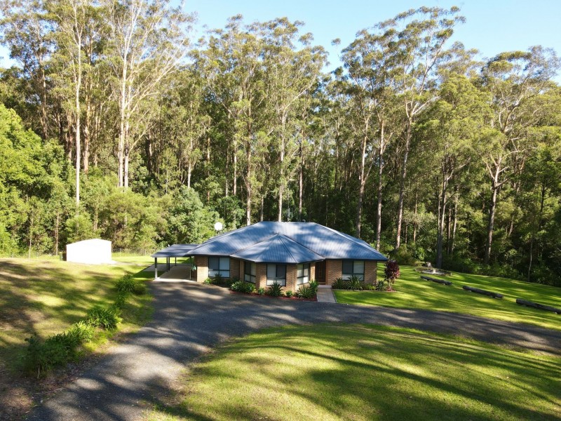 11 Rainforest Drive, Mitchells Island NSW 2430