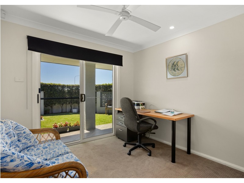 44 Bluehaven Drive, Old Bar NSW 2430