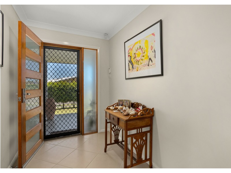 44 Bluehaven Drive, Old Bar NSW 2430