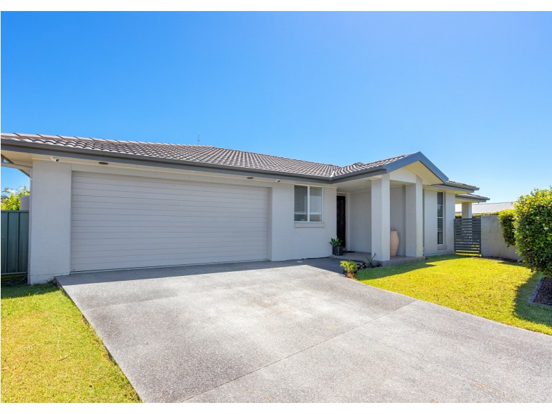 44 Bluehaven Drive, Old Bar NSW 2430