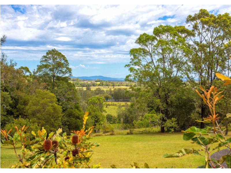 67 Riverview Road, Mitchells Island NSW 2430