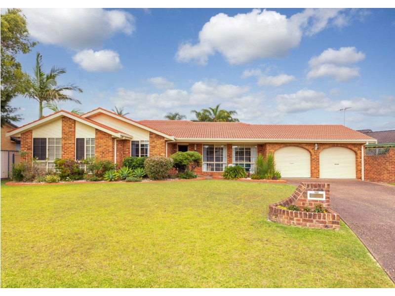 4 Newlan Court, Old Bar NSW 2430