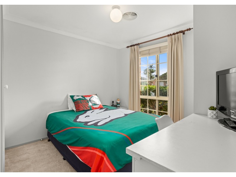 4 Newlan Court, Old Bar NSW 2430