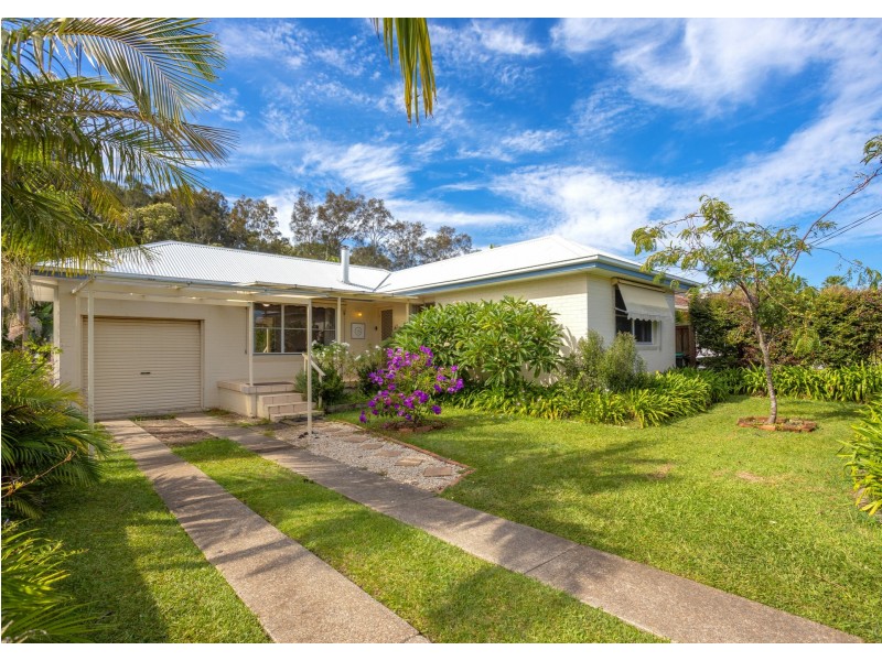 6 Richardson Street, Old Bar NSW 2430