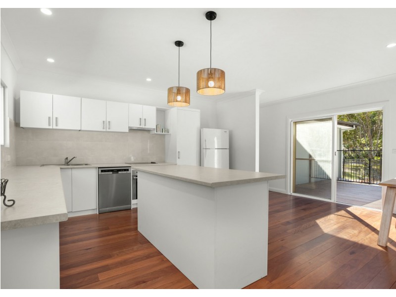 232 Ferry Road, Oxley Island NSW 2430