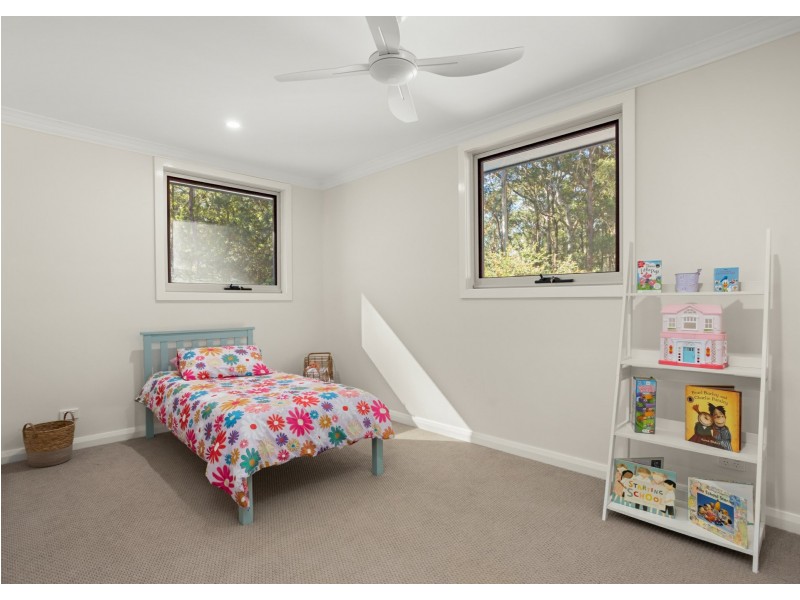 232 Ferry Road, Oxley Island NSW 2430