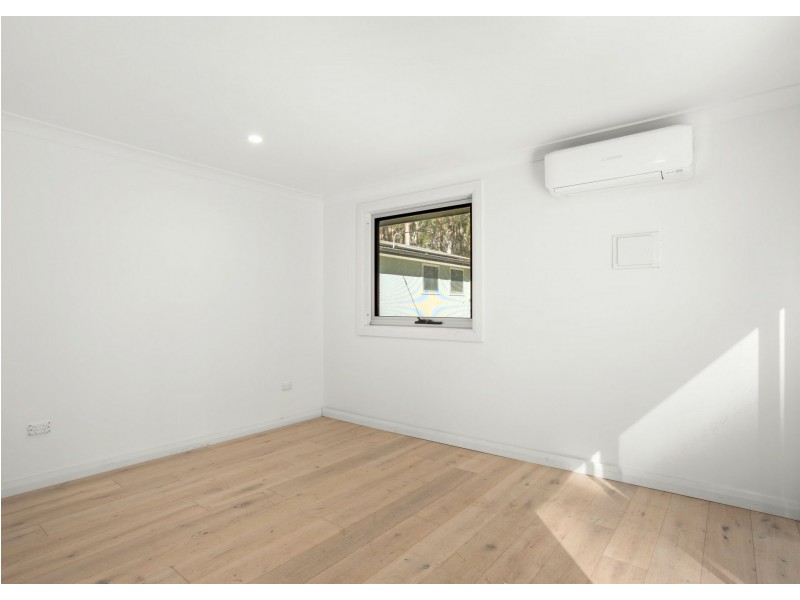 232 Ferry Road, Oxley Island NSW 2430