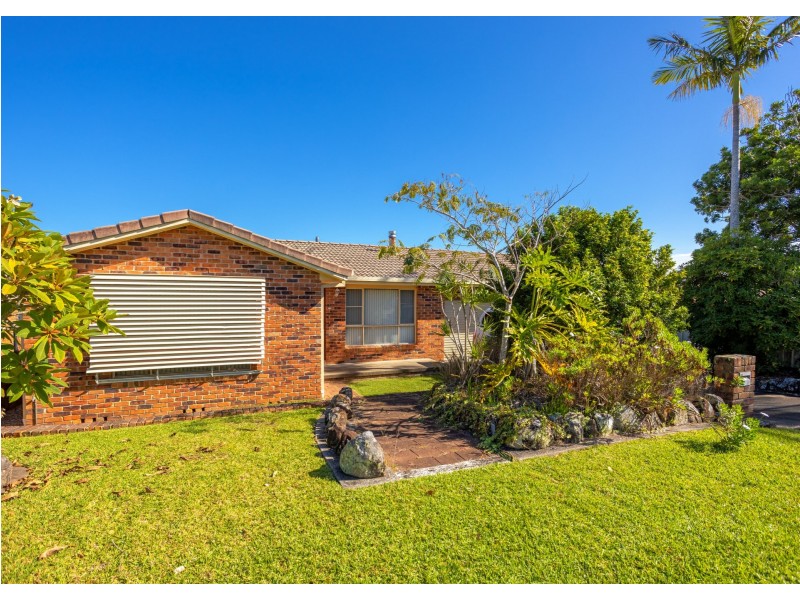43 Molong Road, Old Bar NSW 2430