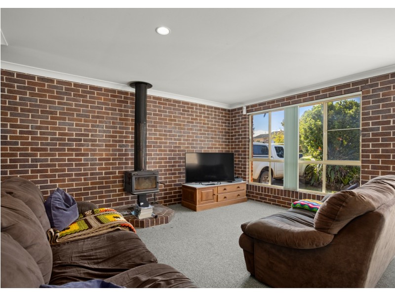 43 Molong Road, Old Bar NSW 2430