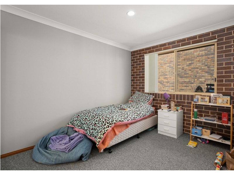 43 Molong Road, Old Bar NSW 2430