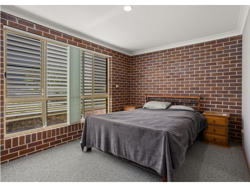 43 Molong Road, Old Bar NSW 2430