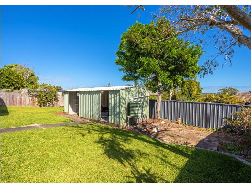43 Molong Road, Old Bar NSW 2430