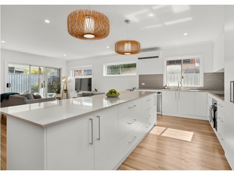 1 Alveena Court, Wallabi Point NSW 2430