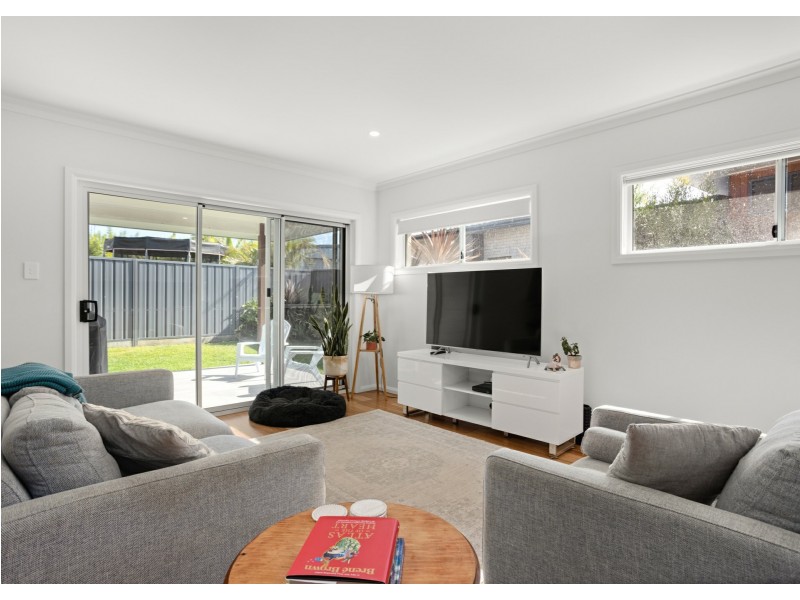 1 Alveena Court, Wallabi Point NSW 2430