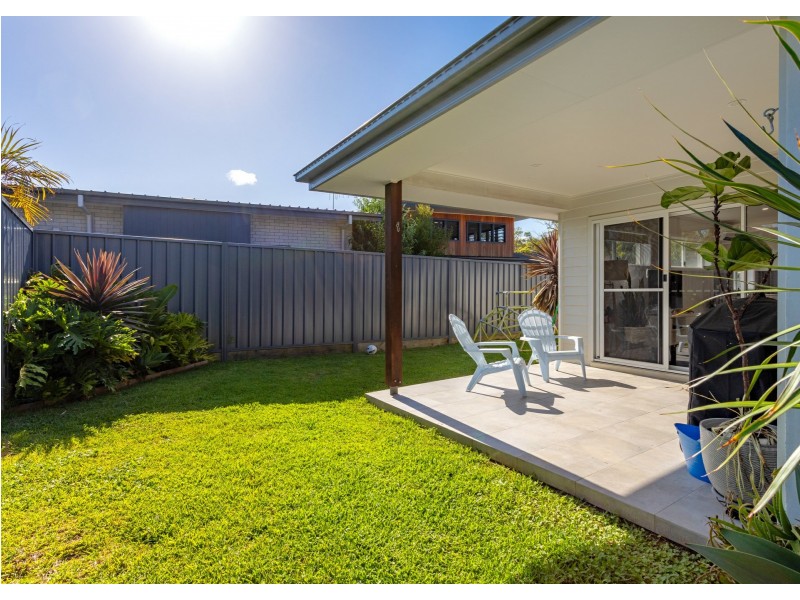 1 Alveena Court, Wallabi Point NSW 2430