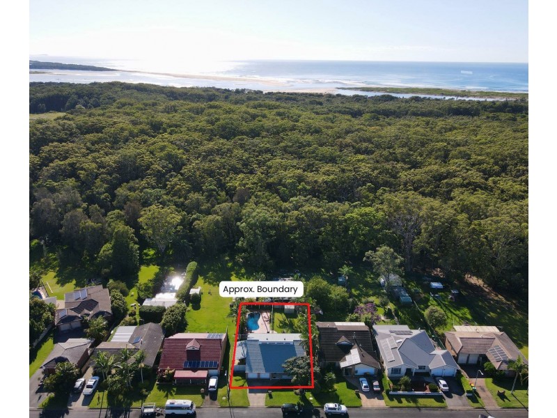 122 Waterman Street, Old Bar NSW 2430