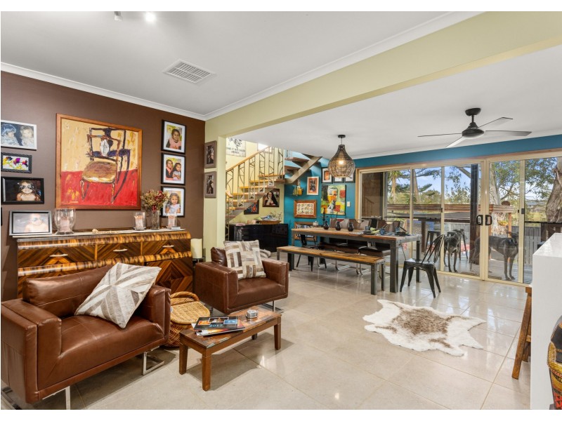 31 Gannet Crescent, Old Bar NSW 2430