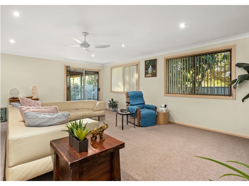 2/6 Rushby Drive, Old Bar NSW 2430