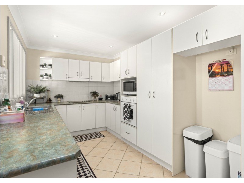 2/6 Rushby Drive, Old Bar NSW 2430