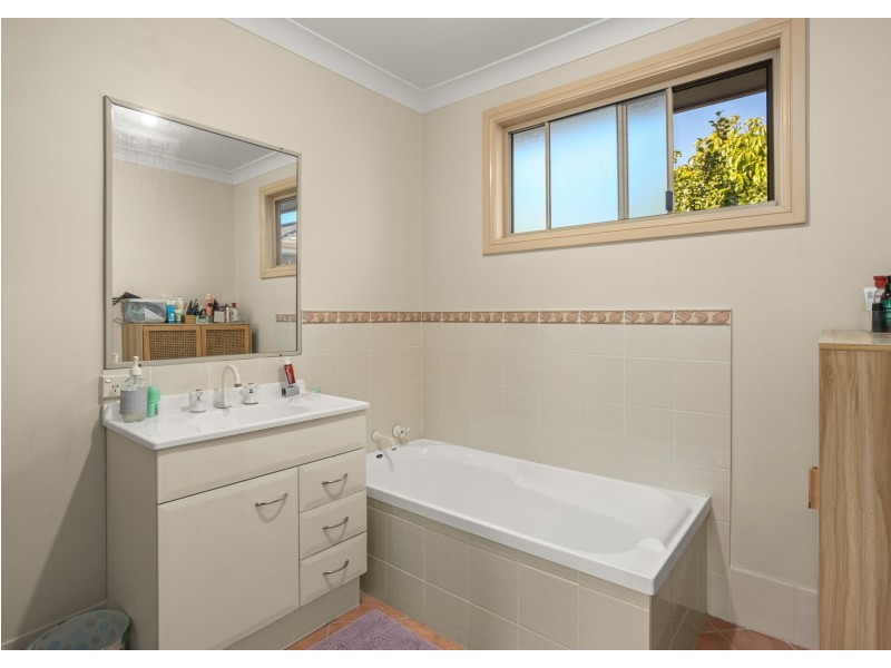 2/6 Rushby Drive, Old Bar NSW 2430