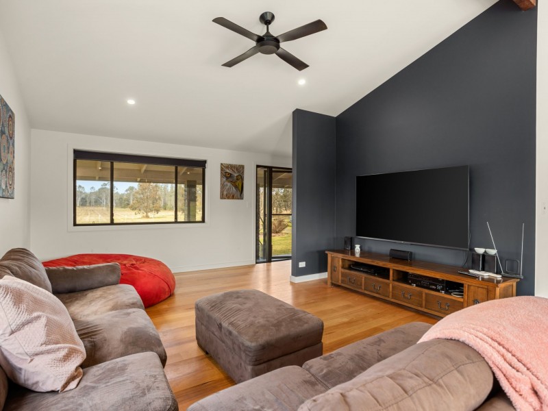 99 Redbank Road, Pampoolah NSW 2430
