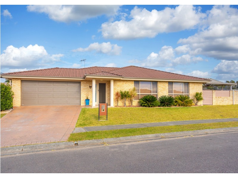 1 Yellowfin Avenue, Old Bar NSW 2430