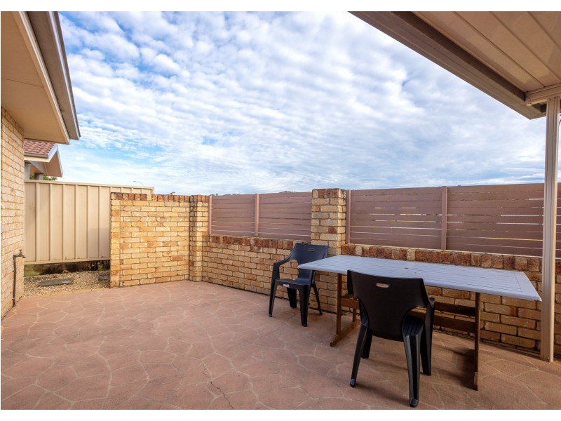 1 Yellowfin Avenue, Old Bar NSW 2430