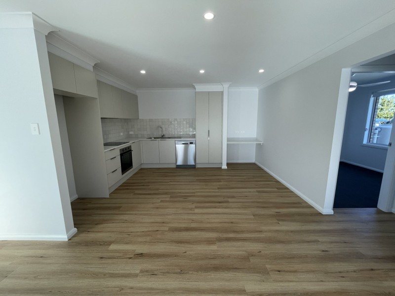 2/12 Grandis Parade, Taree NSW 2430