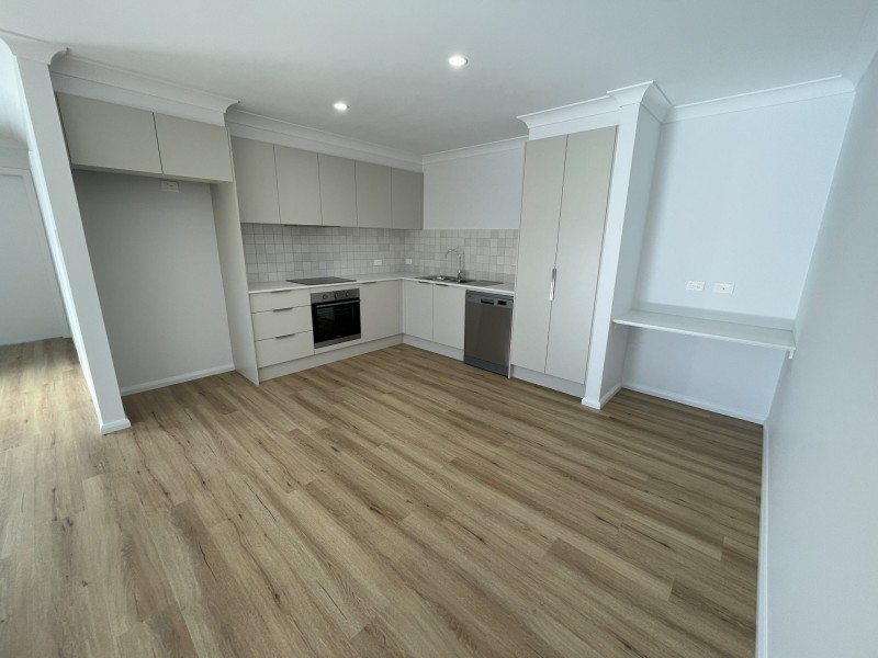 2/12 Grandis Parade, Taree NSW 2430