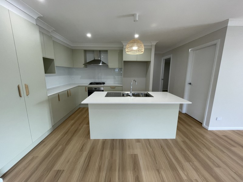 2 Viewmont Way, Old Bar NSW 2430