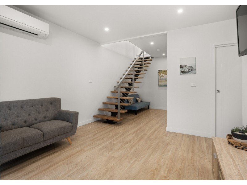 33 Lewis Street, Old Bar NSW 2430