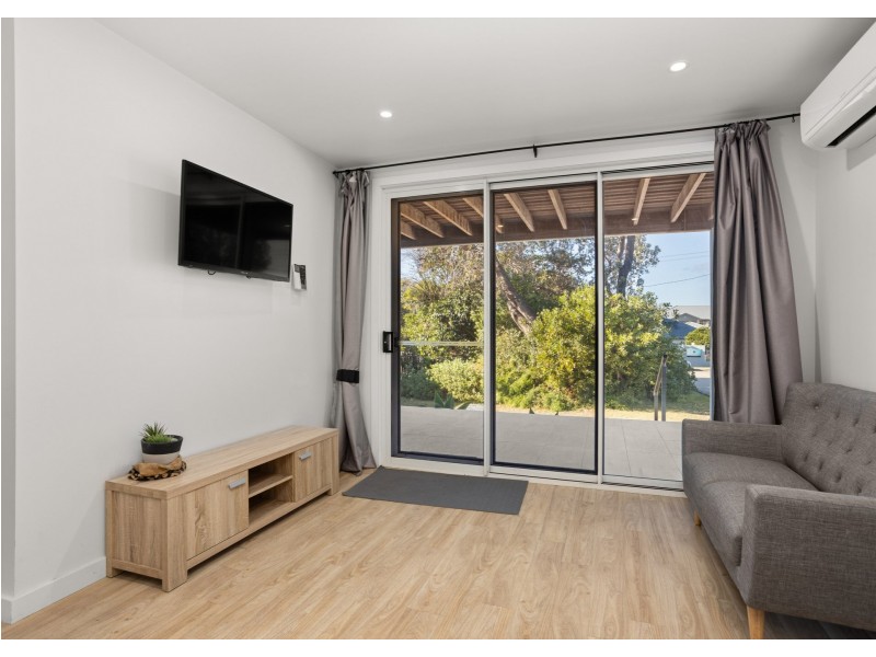 33 Lewis Street, Old Bar NSW 2430