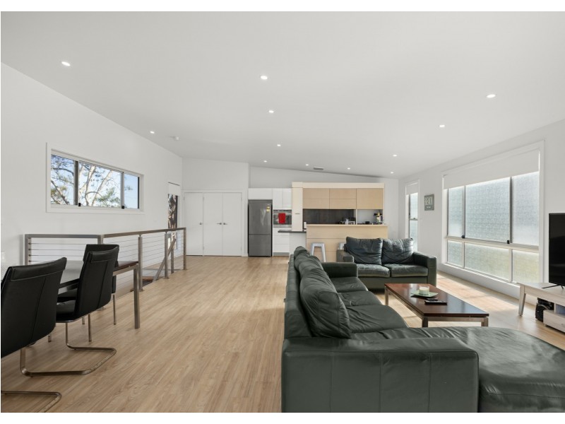 33 Lewis Street, Old Bar NSW 2430