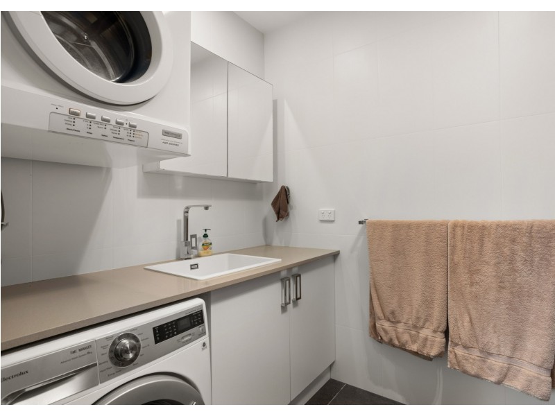 33 Lewis Street, Old Bar NSW 2430